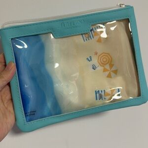 New Shiseido blue and clear vinyl beach-themed makeup bag/cosmetic travel bag